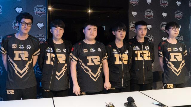 将维尔茨招 将维尔茨招