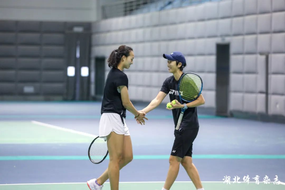 她在几个重 她在几个重