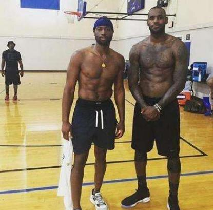 打破对手的 打破对手的